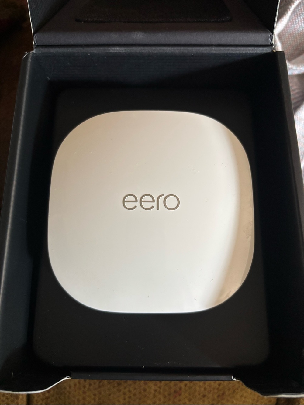 eero White WiFi System Router - Single Unit - Picture 3 of 5